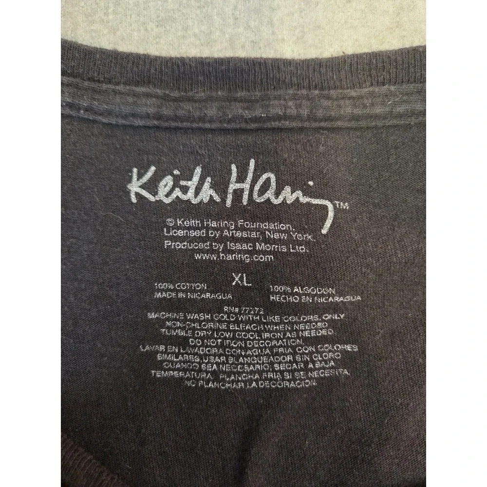 KEITH HARING Foundation Licensed T Shirt XL Dancing Barking DOG Pop Art Graffiti - Picture 6 of 7